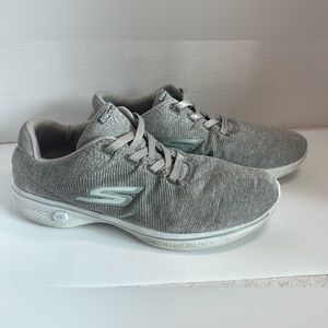 Skechers Performance Sz 9 Women’s Go Walk 4 Cherish Light Gray Casual Sneakers